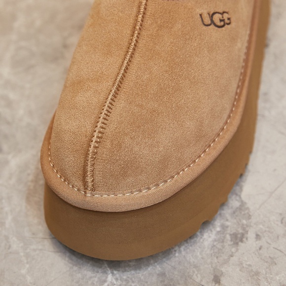 Ugg Chestnut Tazz Tasman Platform Slippers - Picture 7 of 8